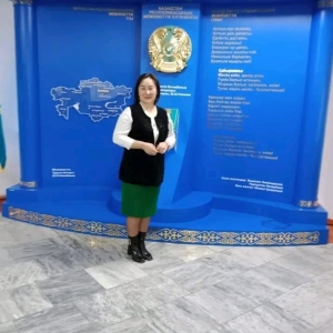 Жақашова Айнұр